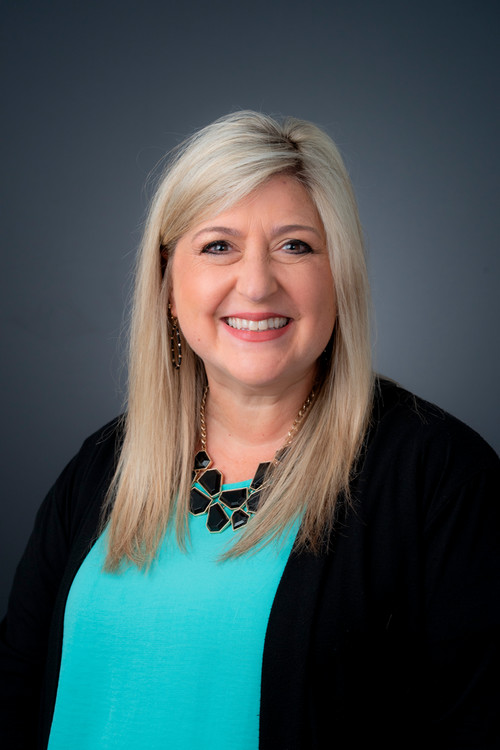Headshot of Shelley Faulkner