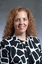 Headshot of Deanna Nowakowski