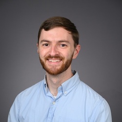 Headshot of Eric Traughber