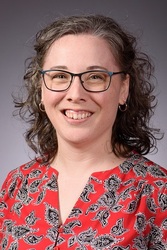 Headshot of Hannah Wood