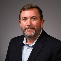 Headshot of Jeff Peterson