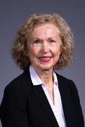 Headshot of Kathy Dillion