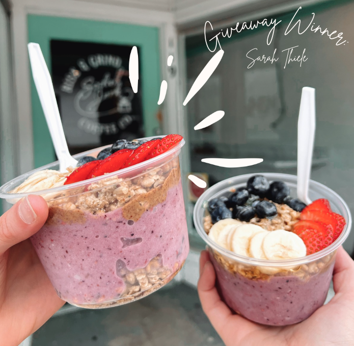 2 fruit and yogurt cups