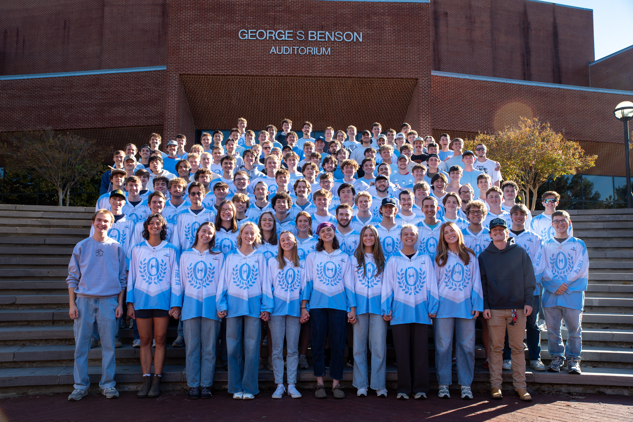 Theta.jpg Group picture of the Theta club