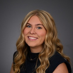 Headshot of Alyson Voigt