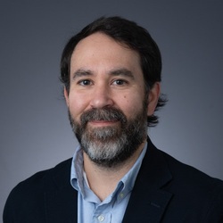 Headshot of Jon Edelhuber