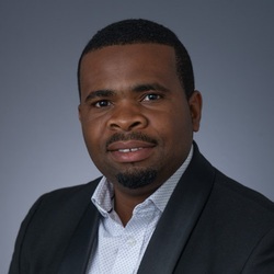 Headshot of Ozioma Akakuru
