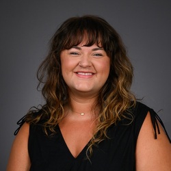 Headshot of Shannon McCurdy